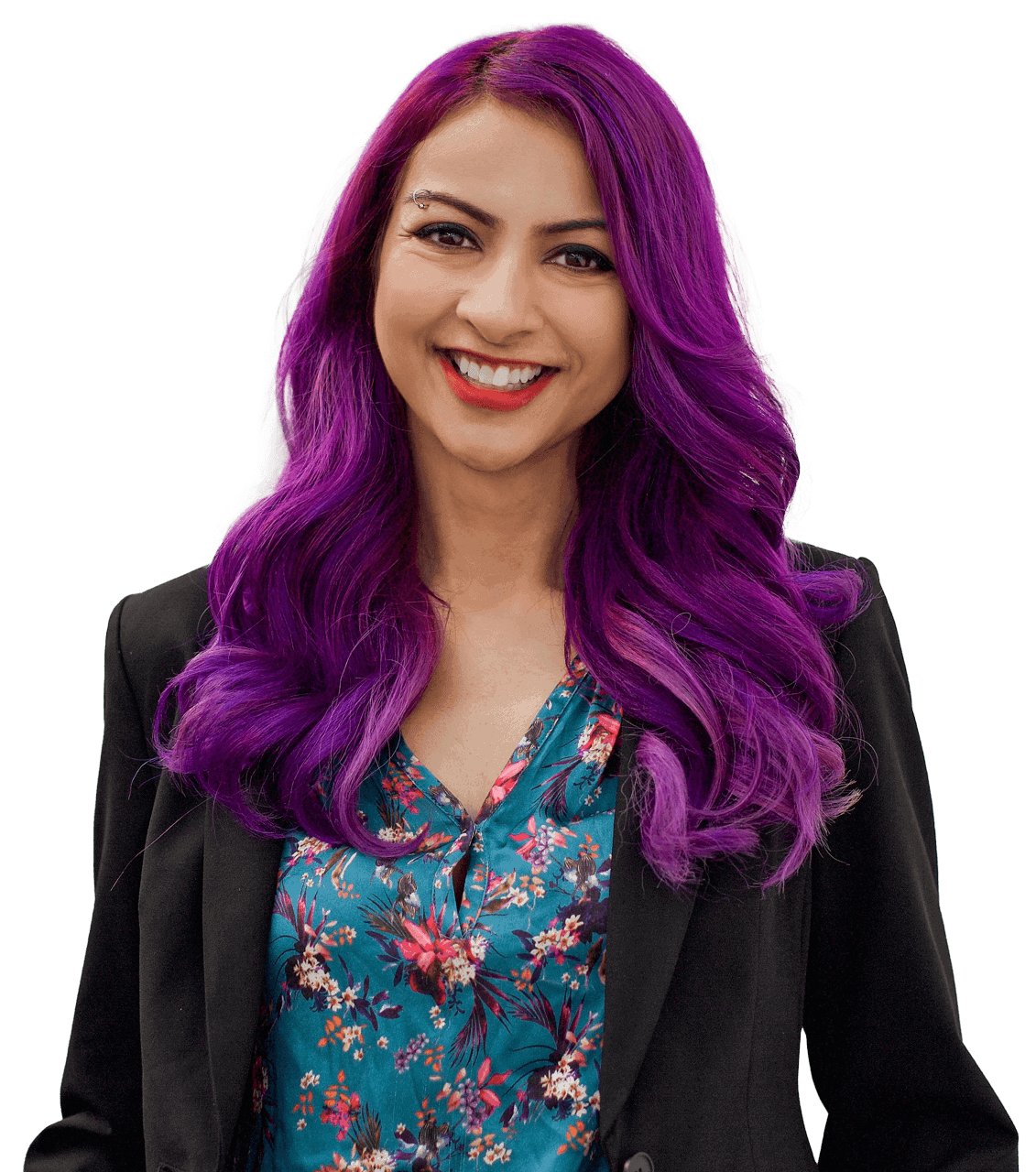 Work with me 1:1 47 Nausheen smiling in a colorful shirt 1 Work with me 1:1